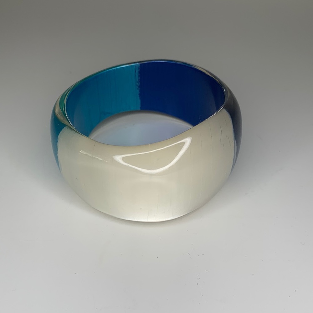 Fashion bangle